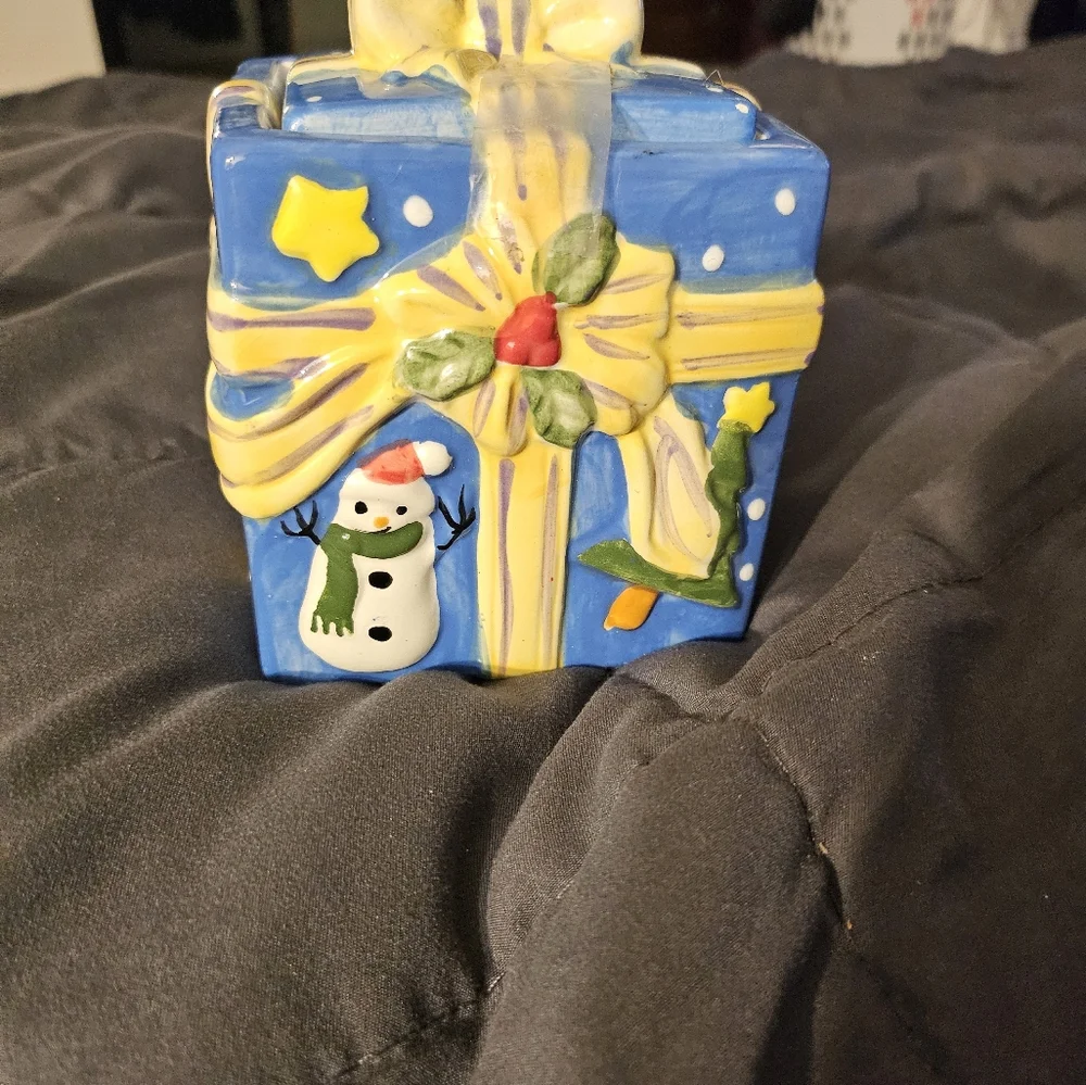 Vintage‎ Ceramic Decoration Christmas Candles (1 missing The Top)